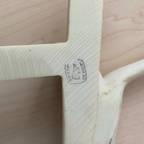 Carved cross made in Mexico - Picture 3 of 4